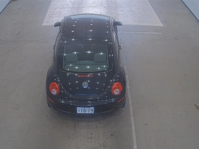 VOLKSWAGEN NEW BEETLE