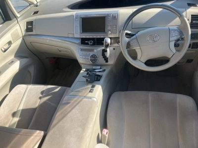 TOYOTA ESTIMA HYBRID