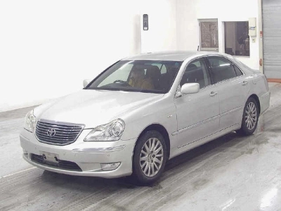 TOYOTA CROWN MAJESTA