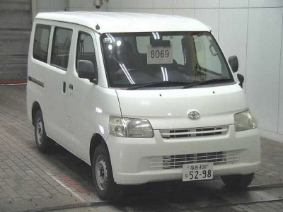 TOYOTA LITE ACE VAN