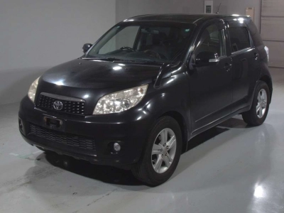 TOYOTA RUSH