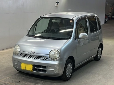 DAIHATSU MOVE LATTE