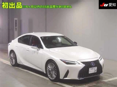 LEXUS IS