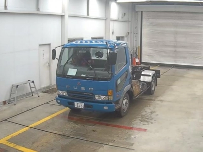 MITSUBISHI FUSO FIGHTER