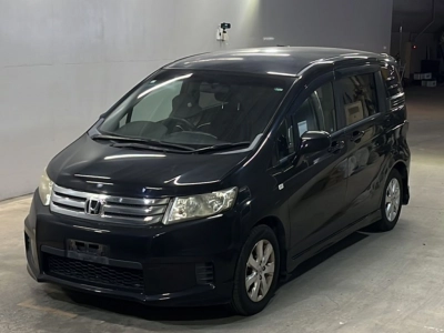 HONDA FREED SPIKE