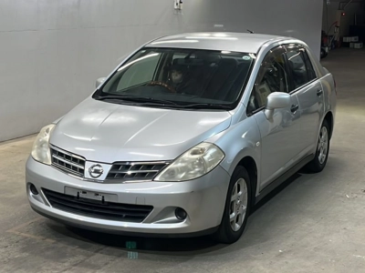 NISSAN TIIDA LATIO