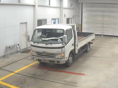 TOYOTA DYNA