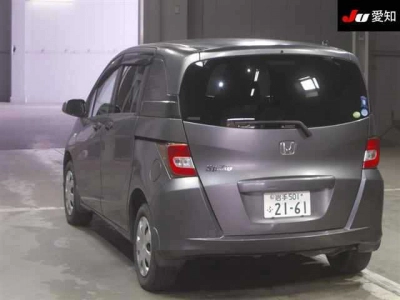 HONDA FREED SPIKE