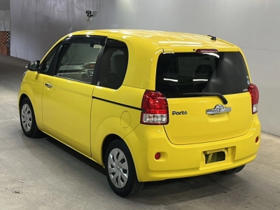 TOYOTA PORTE