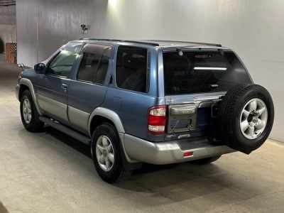 NISSAN TERRANO