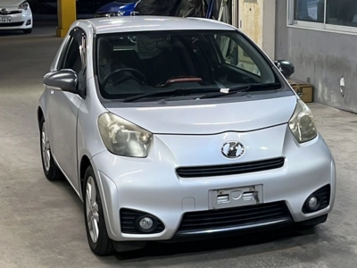 TOYOTA IQ