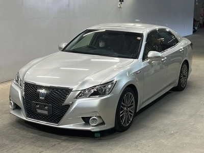 TOYOTA CROWN HYBRID