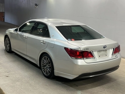 TOYOTA CROWN HYBRID