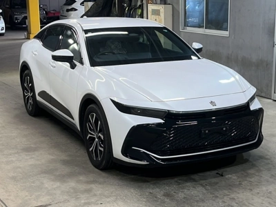 TOYOTA CROWN CROSSOVER