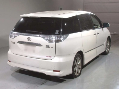 TOYOTA ESTIMA HYBRID