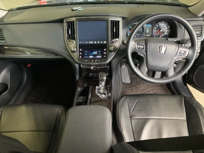 TOYOTA CROWN HYBRID