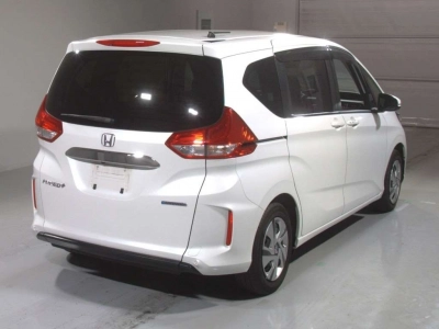HONDA FREED + HYBRID