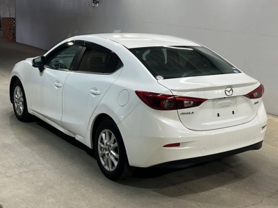 MAZDA AXELA HYBRID