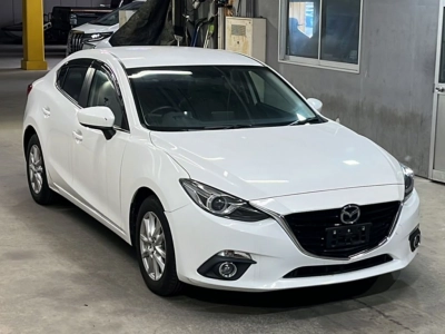MAZDA AXELA HYBRID