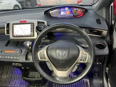 HONDA FREED SPIKE HYBRID