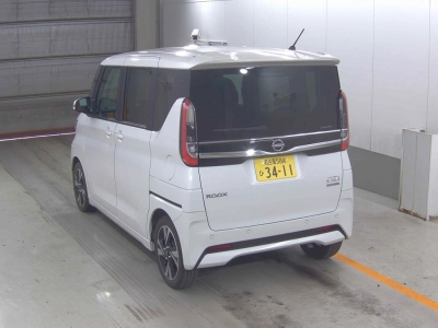 NISSAN ROOX
