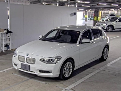 BMW 1 SERIES