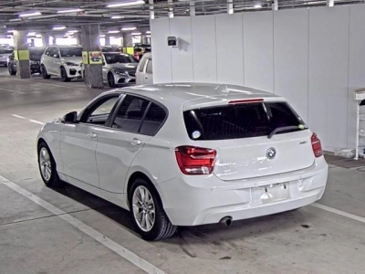 BMW 1 SERIES