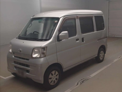TOYOTA PIXIS VAN