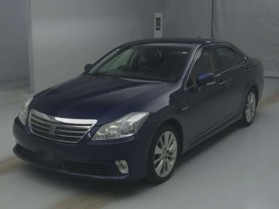 TOYOTA CROWN HYBRID