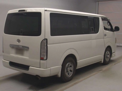 TOYOTA REGIUS VAN
