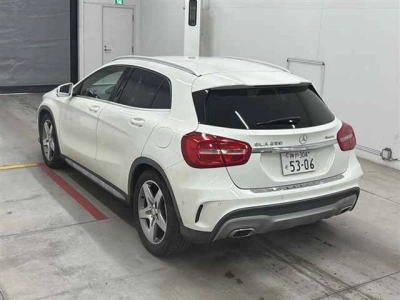 MERCEDES BENZ GLA