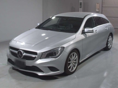 MERCEDES BENZ CLA SHOOTING BRAKE