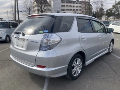 HONDA FIT SHUTTLE HYBRID