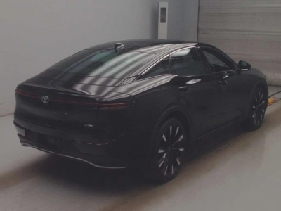 TOYOTA CROWN CROSSOVER