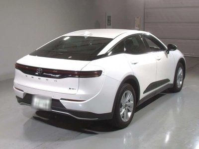 TOYOTA CROWN CROSSOVER
