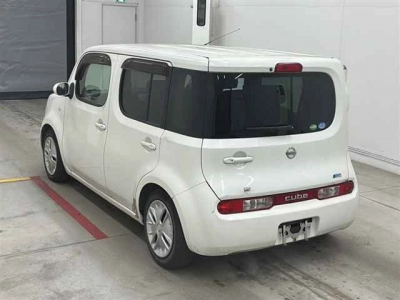 NISSAN CUBE
