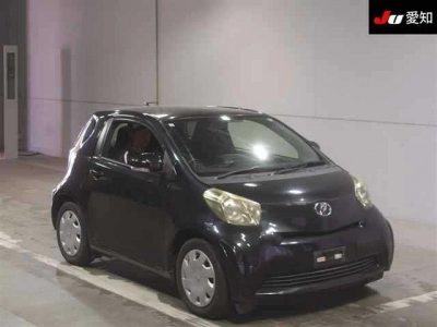 TOYOTA IQ