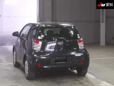 TOYOTA IQ