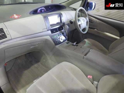 TOYOTA ESTIMA HYBRID