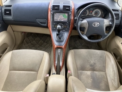 TOYOTA BLADE