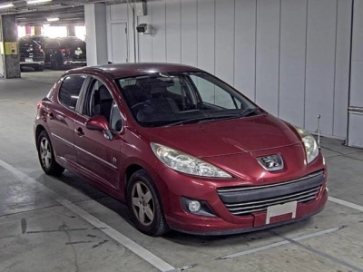 PEUGEOT 207