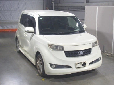 TOYOTA BB