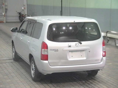 MAZDA FAMILIA VAN