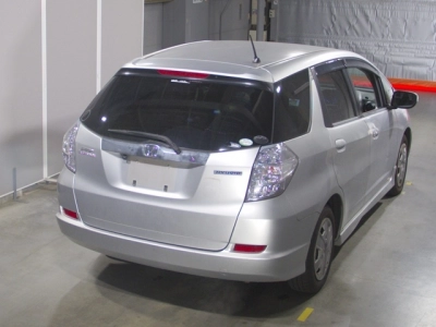 HONDA FIT SHUTTLE HYBRID