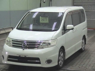 NISSAN SERENA