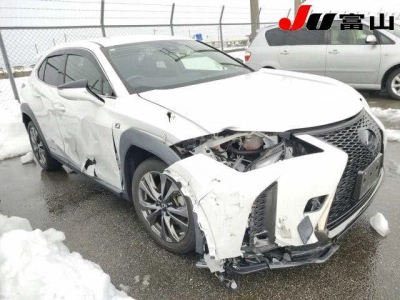 LEXUS UX