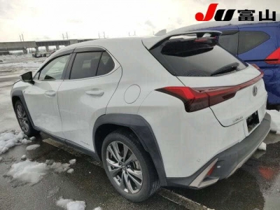 LEXUS UX