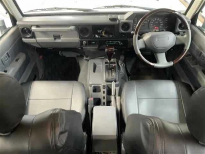 TOYOTA LAND CRUISER 70