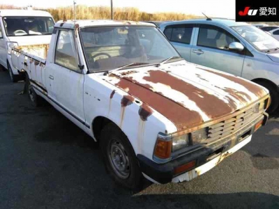 NISSAN DATSUN