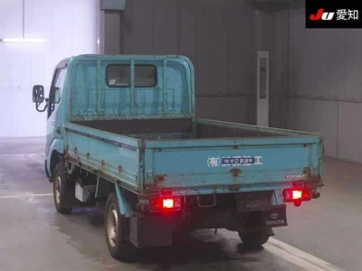 TOYOTA DYNA TRUCK
